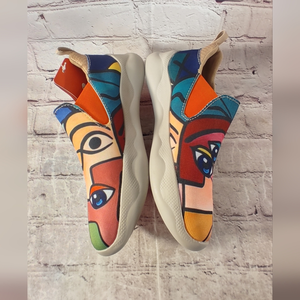 UIN Fantasy Mijas II Slip On Athletic Shoes 7.5 Multi-Color Travel NWT - Picture 4 of 11